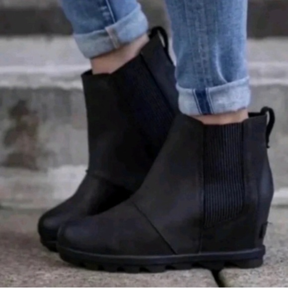 Sorel Shoes - Sorel Joan of Arctic II Chelsea ankle booties with hidden wedge.